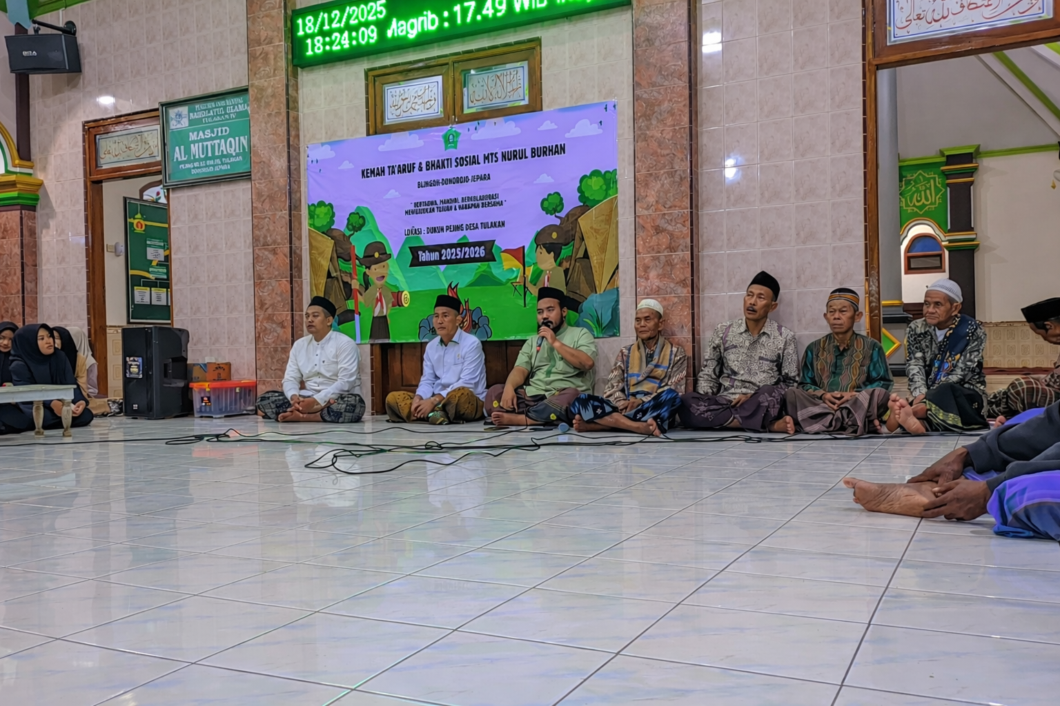 Kemah Ta'aruf & Bakti Sosial